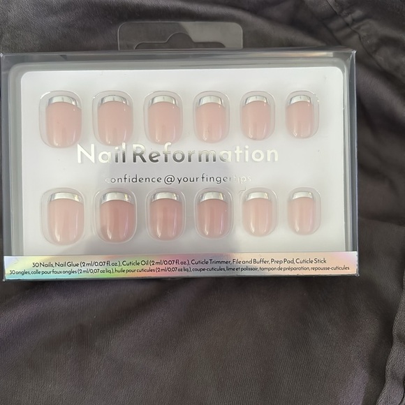 Neiman Marcus Nail Reformation Set - Pink and silver - Picture 3 of 6